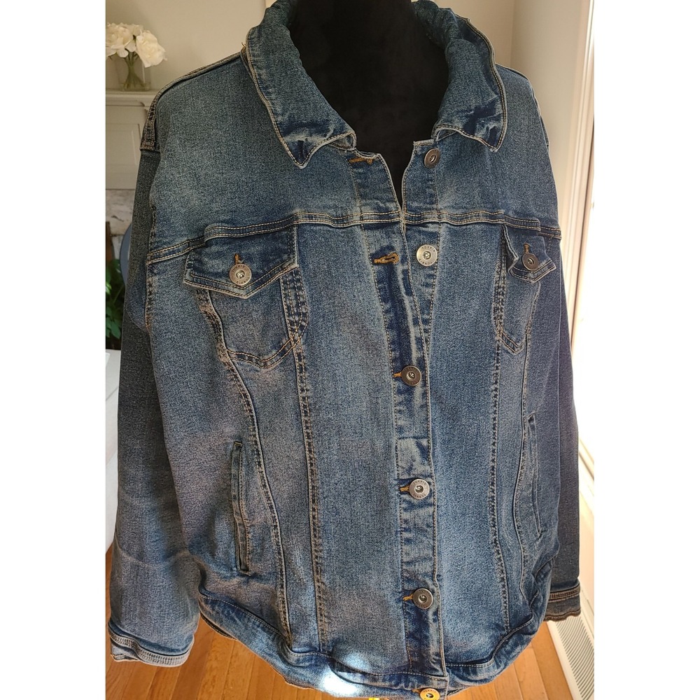 Torrid Denim Womens Trucker Jean Jacket First at Fit Stretch Plus Size 4 4X